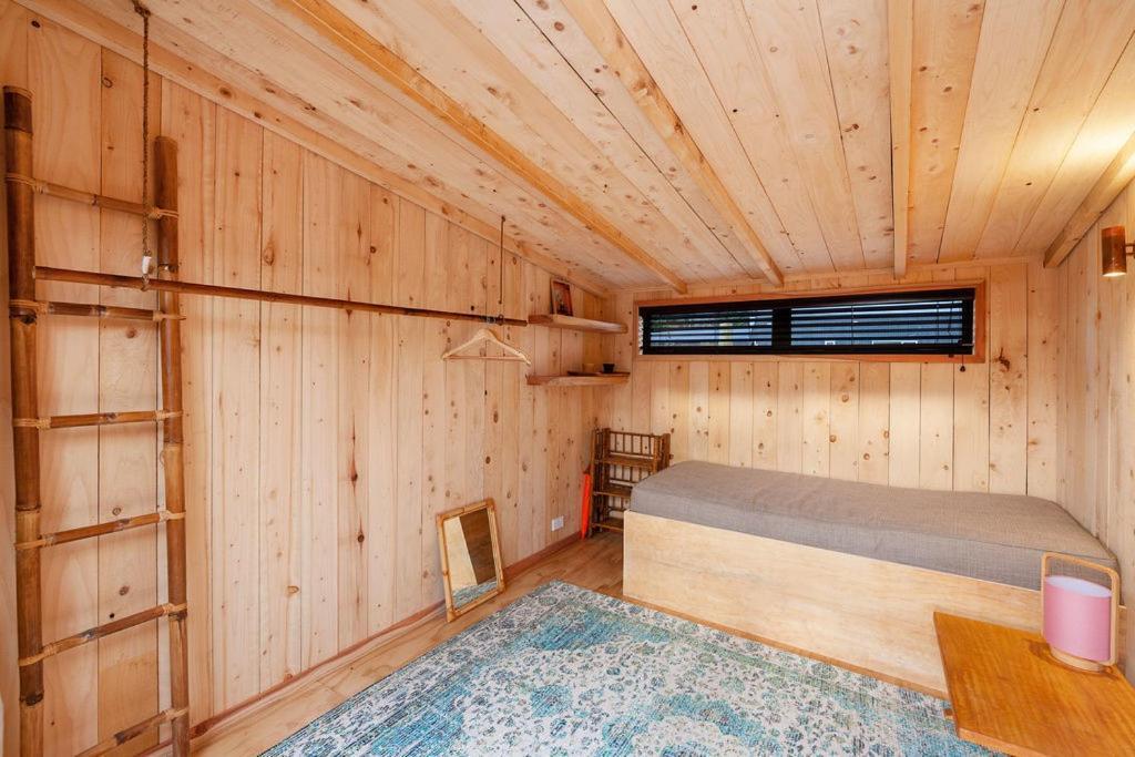 The Purple House - Ohakune Home With Spa Pool Экстерьер фото