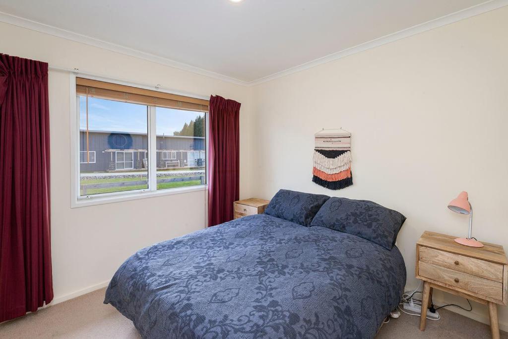 The Purple House - Ohakune Home With Spa Pool Экстерьер фото