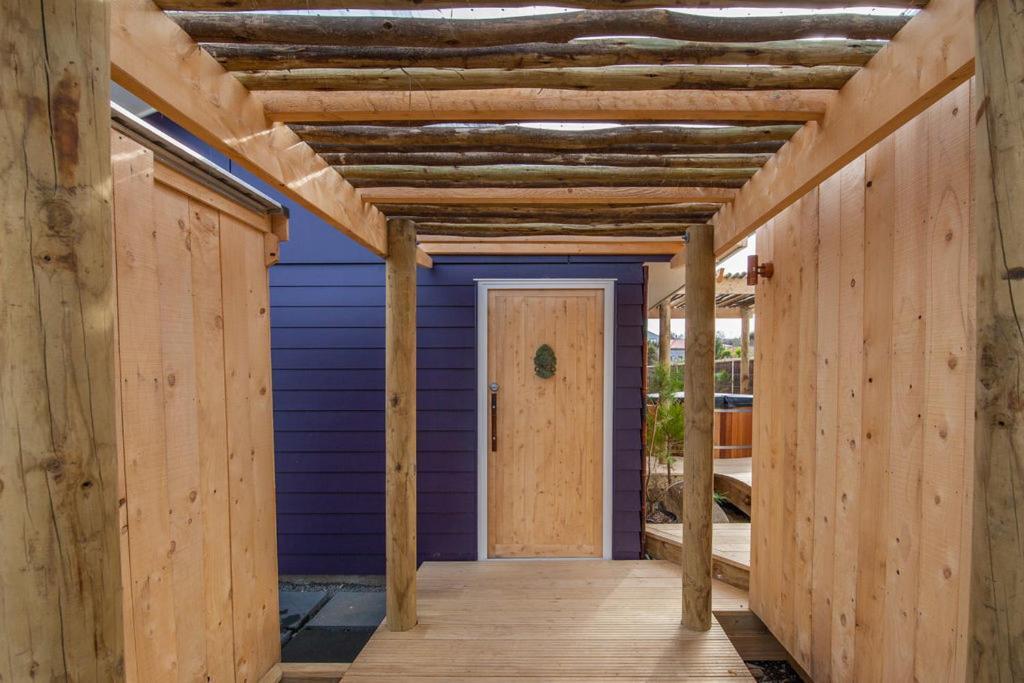 The Purple House - Ohakune Home With Spa Pool Экстерьер фото