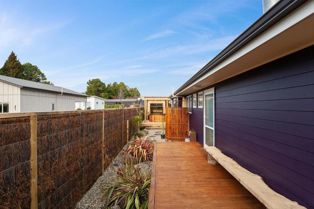 The Purple House - Ohakune Home With Spa Pool Экстерьер фото