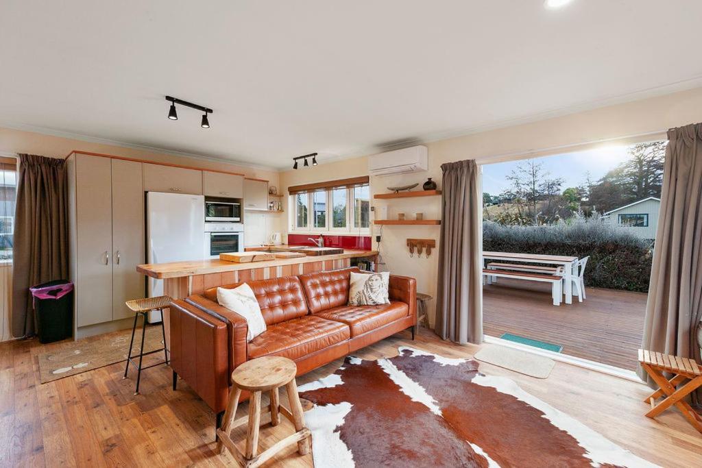 The Purple House - Ohakune Home With Spa Pool Экстерьер фото